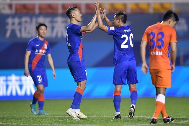 开云体育-【中超】吴曦点球于汉超破门 申花主场2比1逆转泰山
